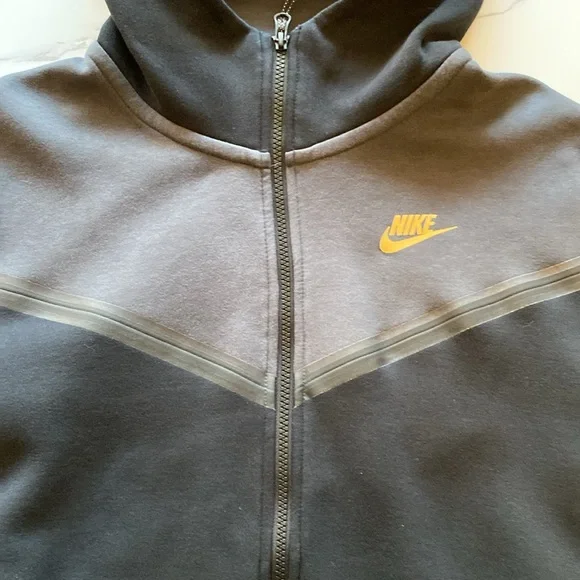 Nike Tech Jacket - Men's M - Picture 7 of 9
